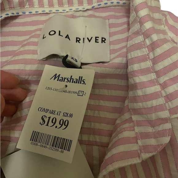 NWT Lola River pink and white stripped button up top - Picture 4 of 7